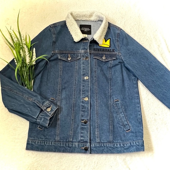 Riverdale 'Jughead Jones Waz Here' Sherpa Denim Jean Jacket - Medium - Picture 2 of 9